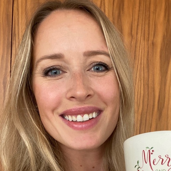 Meet your Posher, Jenna - Picture 1 of 1